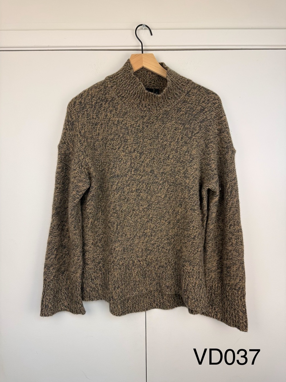 Theory Karenia Marled 100% Cashmere Sweater L